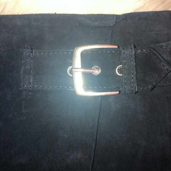 🔥HOST PICK MANGO SUEDE Navy Blue SUEDE Skirt NWT - Picture 4 of 8